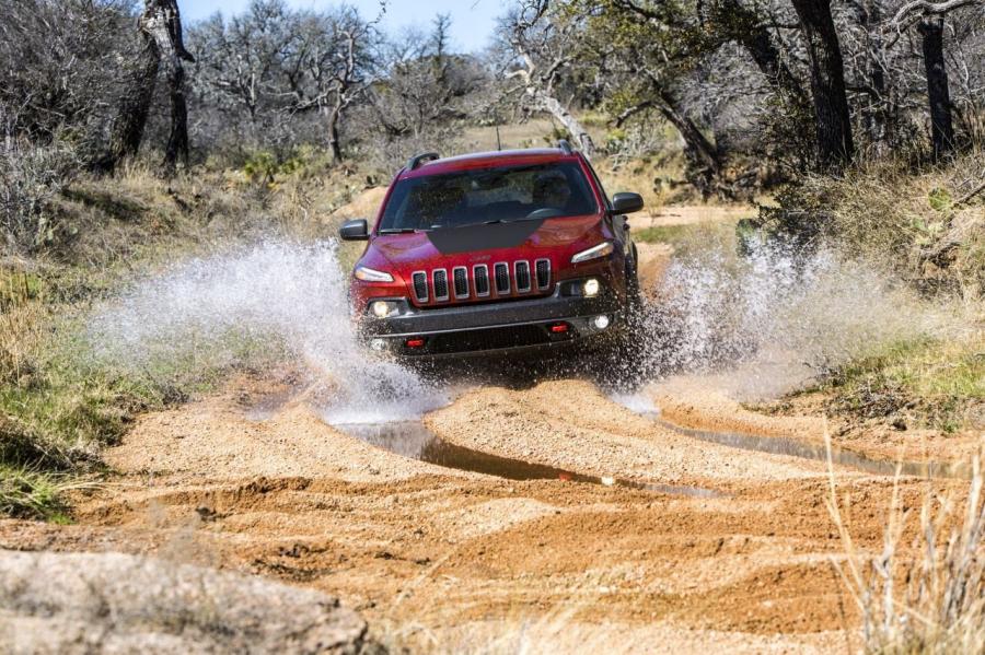  Jeep Cherokee 2014 года  (фото 52 из 88)